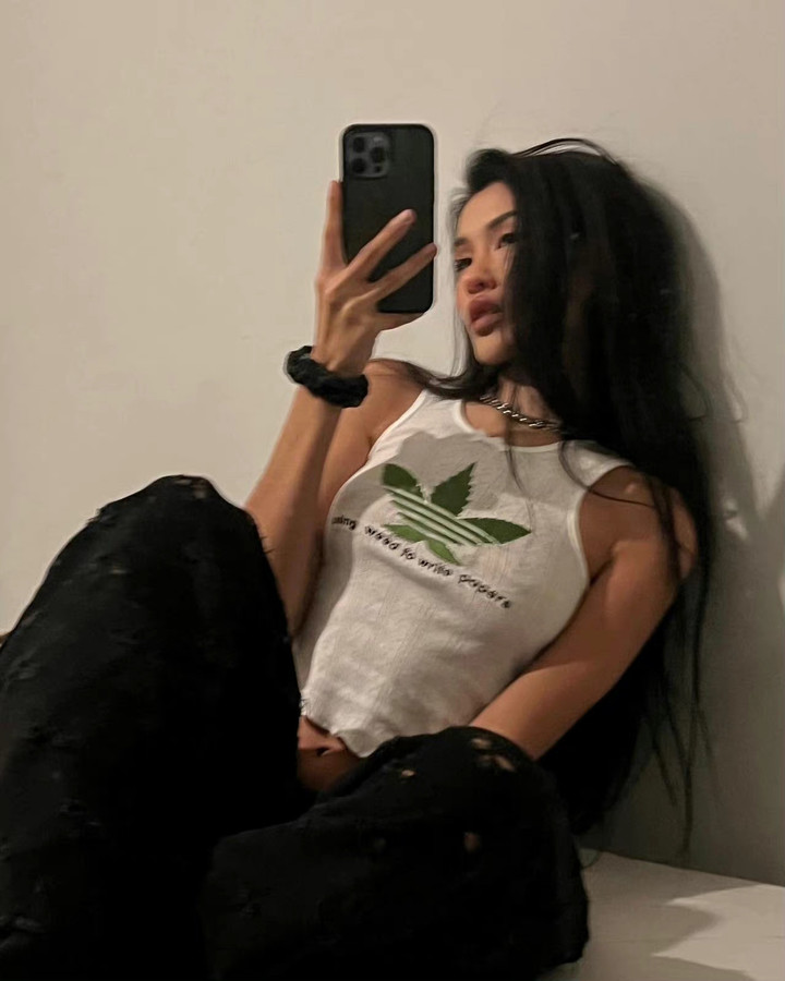 ♠